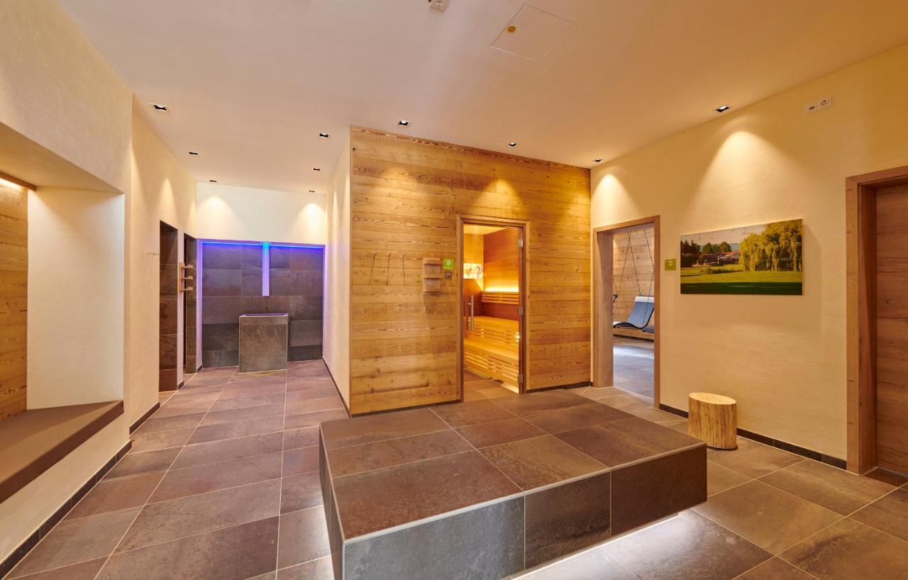 Bachhof Resort Hotel Kirchroth Экстерьер фото